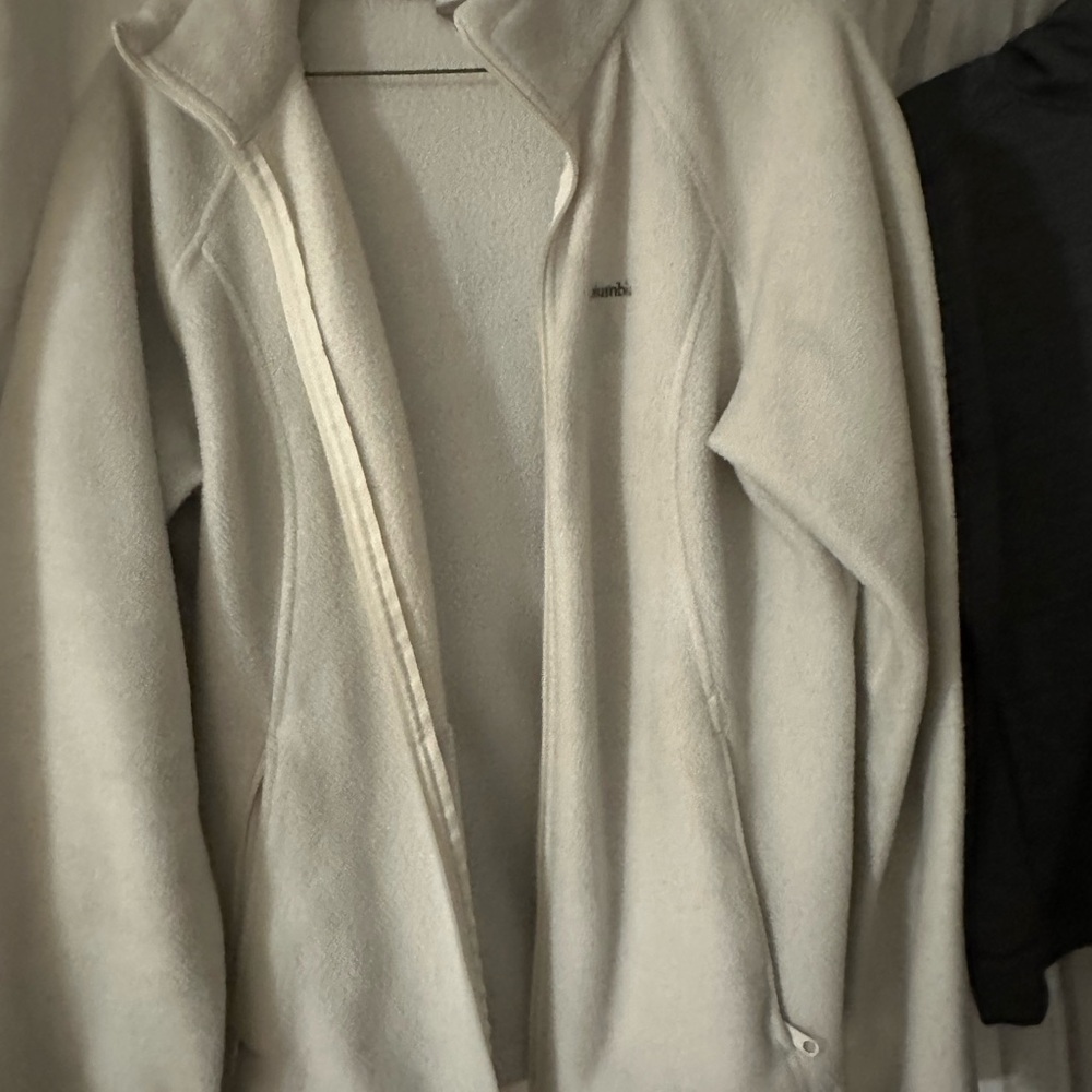 Columbia Off-White Fleece Jacket